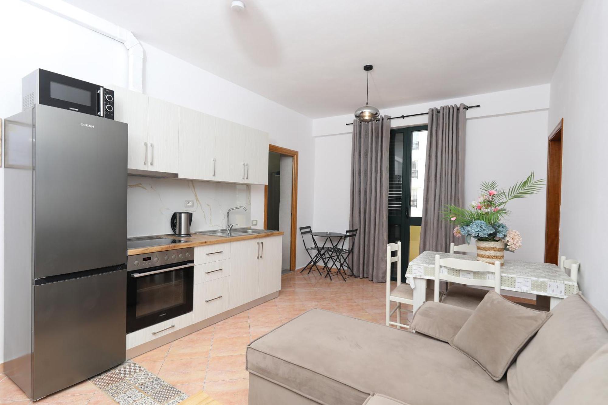 Sunny Side Apartment Vlorë